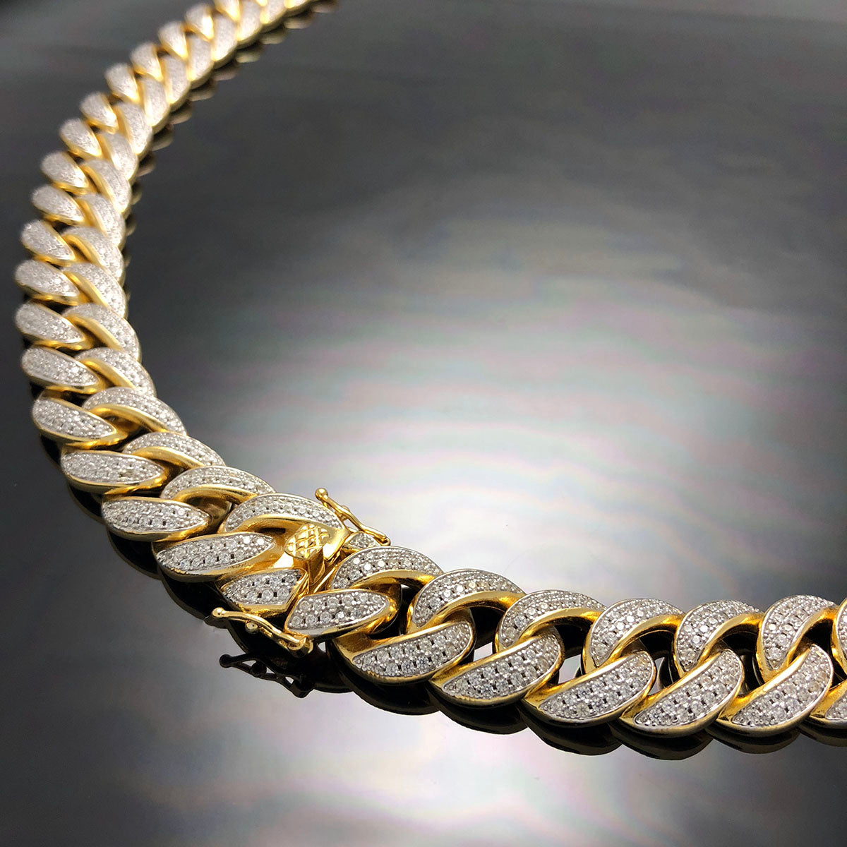 Round Cuban Necklace