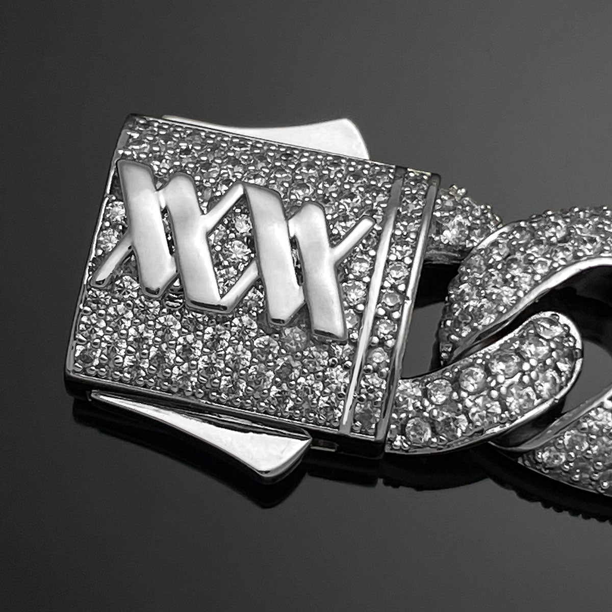 Twist Gucci Chain Bracelet