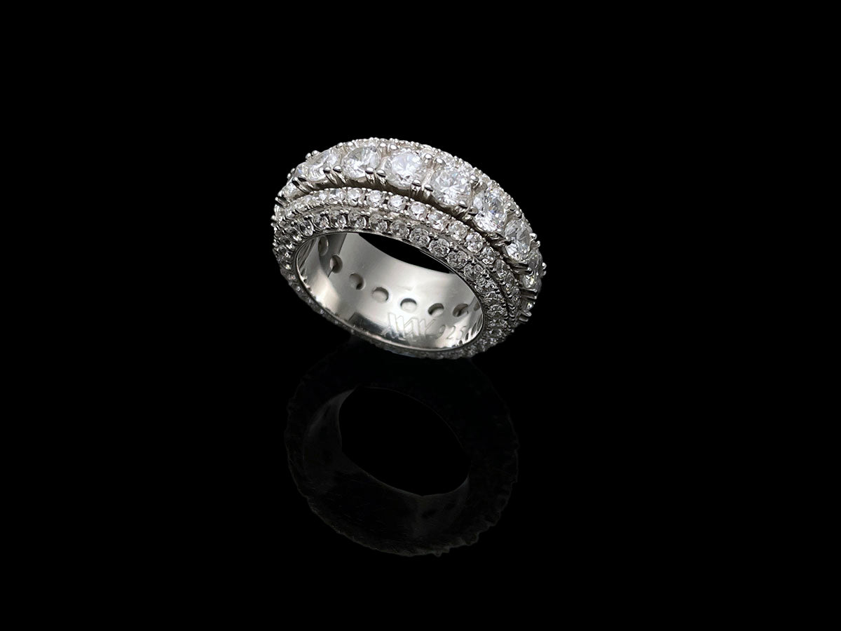 0.2ct Round cut Spinner Ring