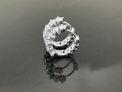 Compass Huggie Hoop Earring 3mm