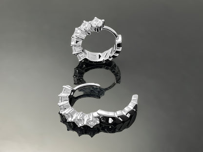 Compass Huggie Hoop Earring 3mm