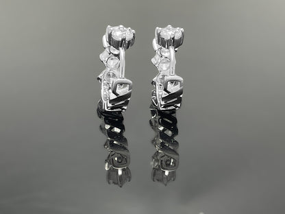 Compass Huggie Hoop Earring 4mm