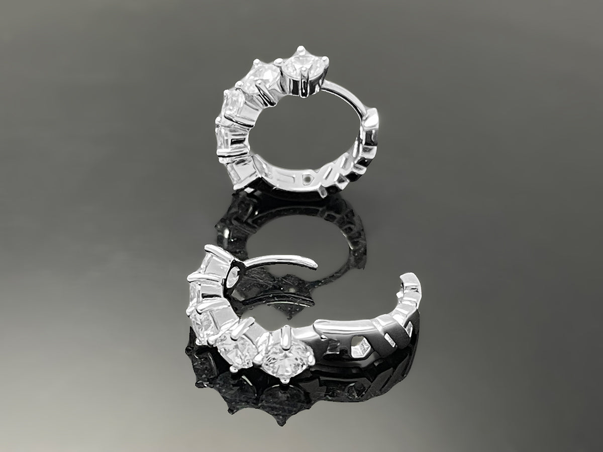 Compass Huggie Hoop Earring 4mm