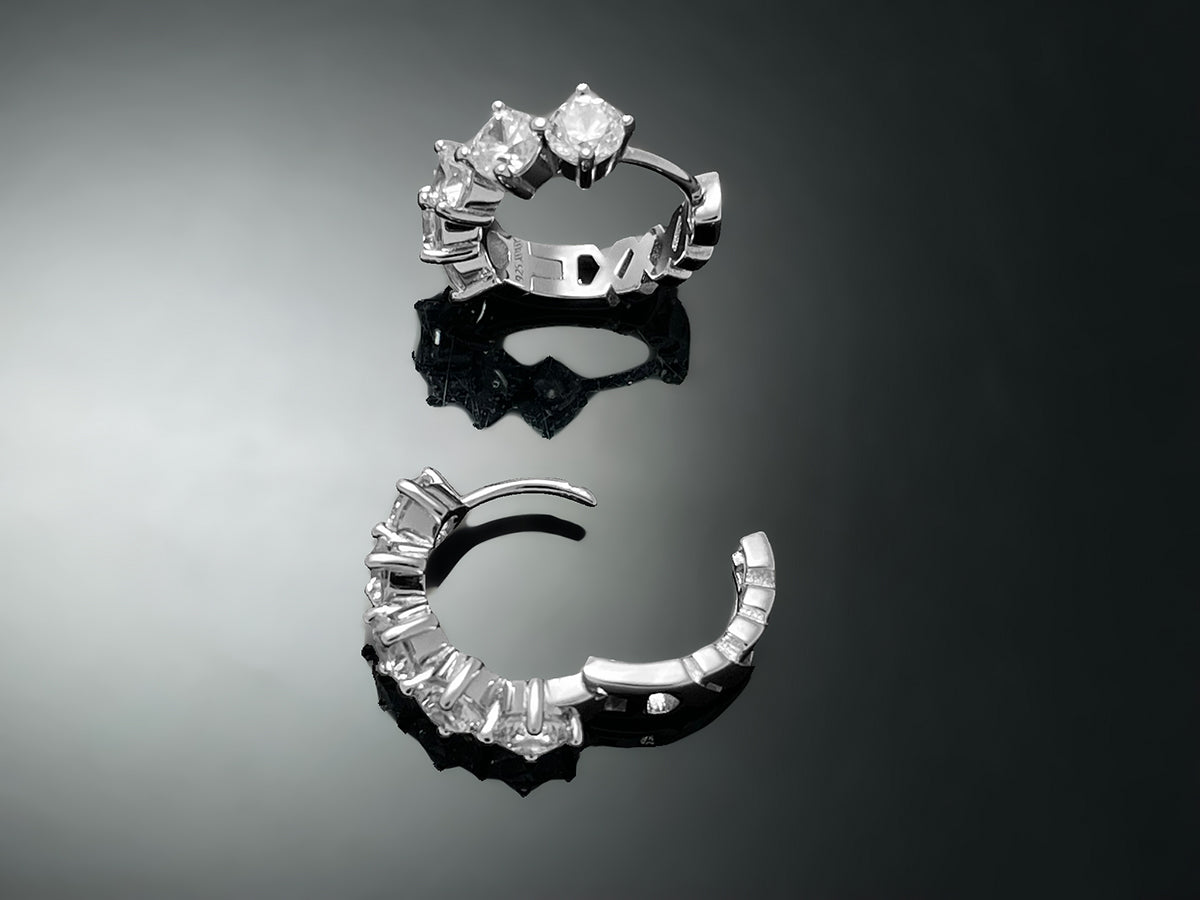 Compass Huggie Hoop Earring 4mm