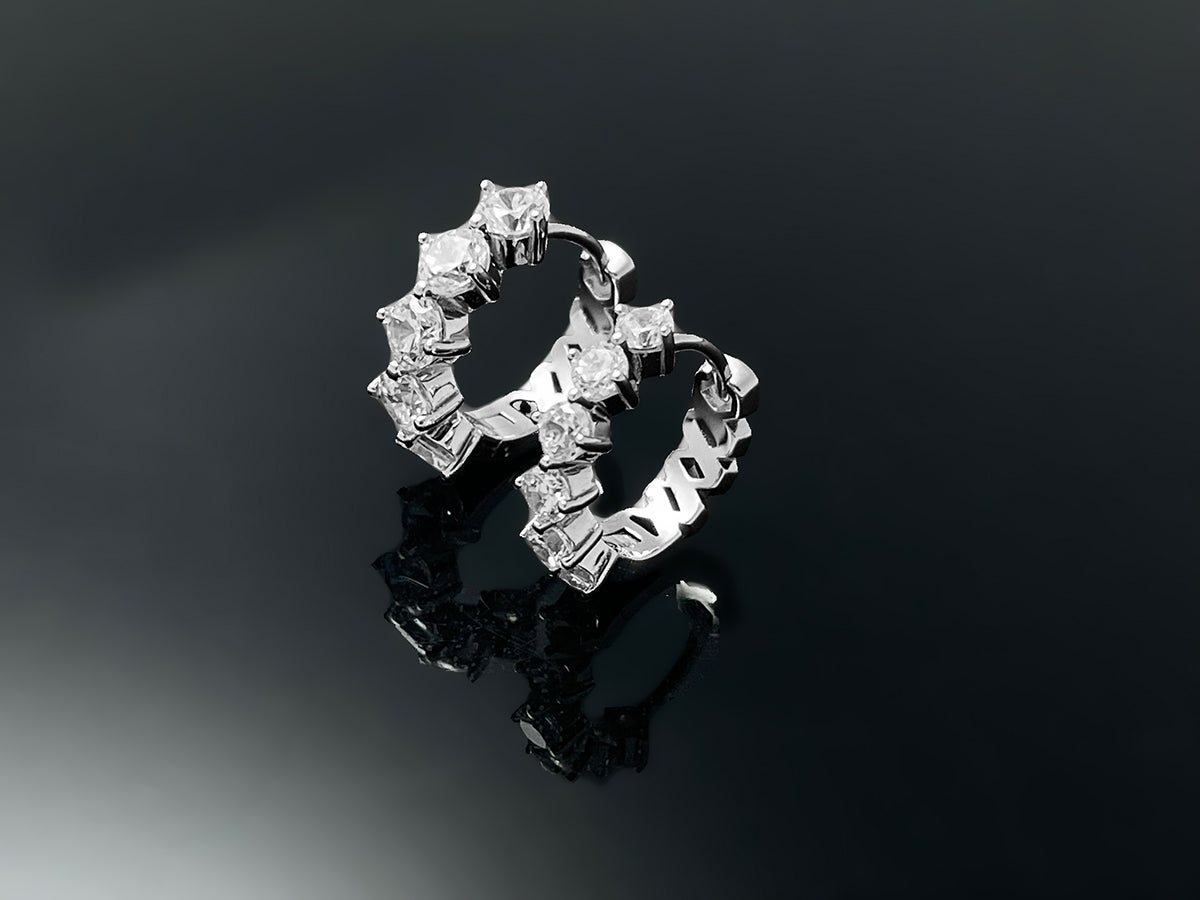 Compass Huggie Hoop Earring 4mm