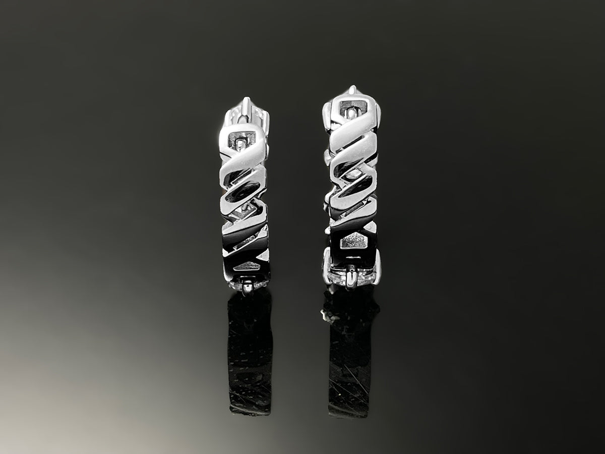 Compass Huggie Hoop Earring 3mm