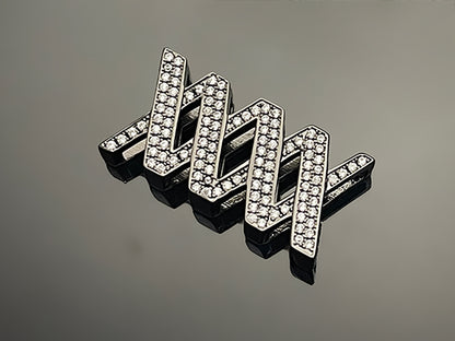 アイスWOOINGロゴボックスペンダント