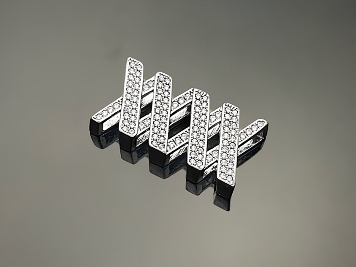 アイスWOOINGロゴボックスペンダント