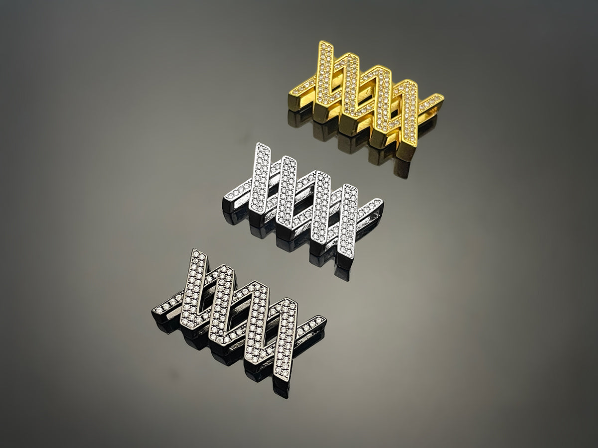 アイスWOOINGロゴボックスペンダント