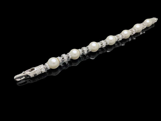 Iced Royal Pearl Chain Bracelet