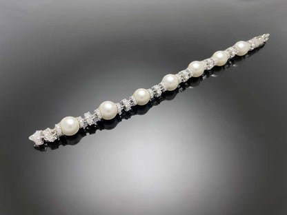 Iced Royal Pearl Chain Bracelet