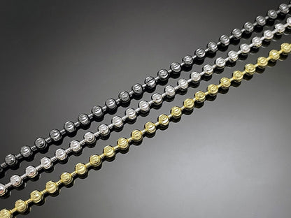 Moon cut Chain